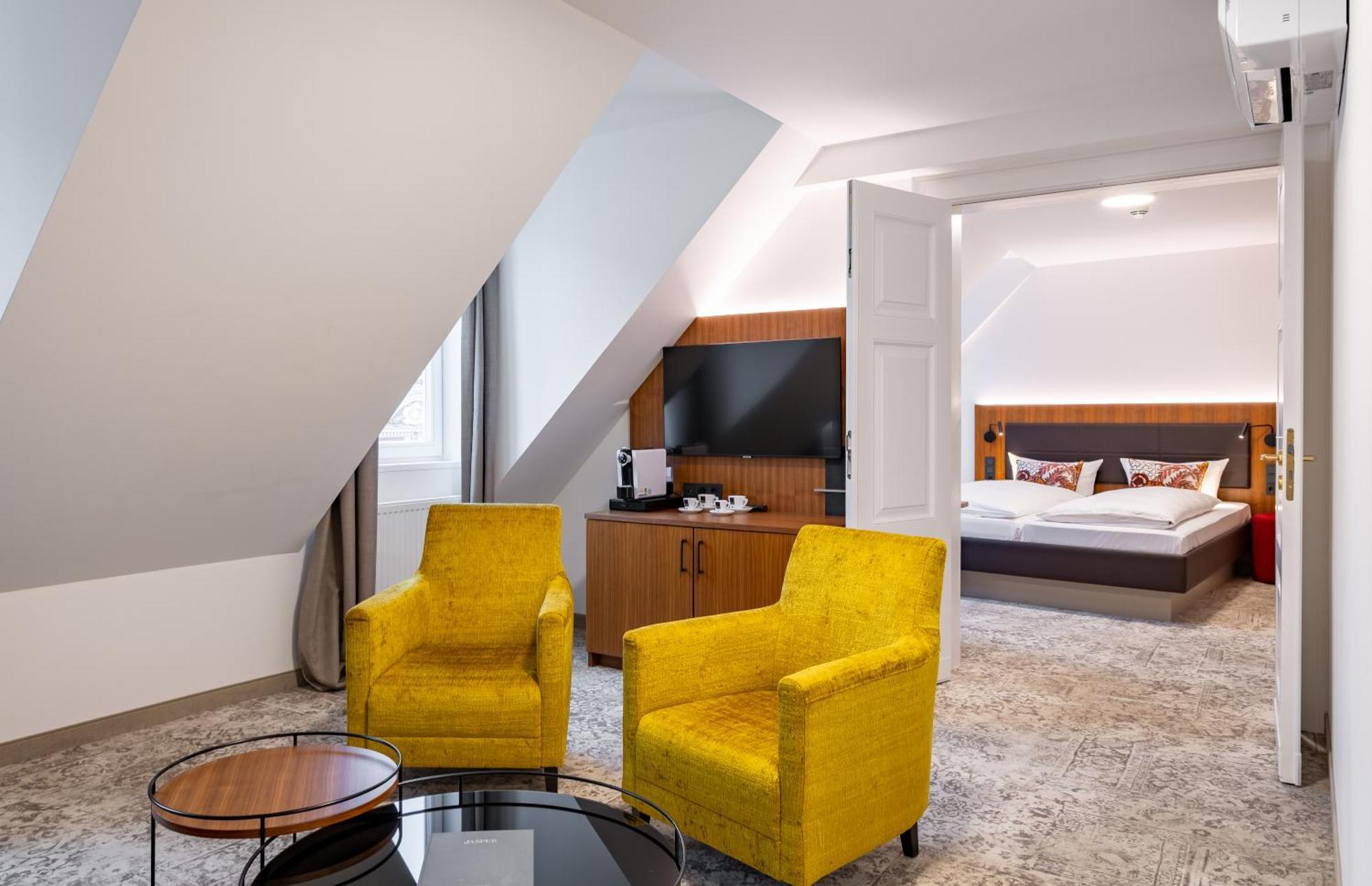 Hotel Alma Am Anger Эрфурт Экстерьер фото