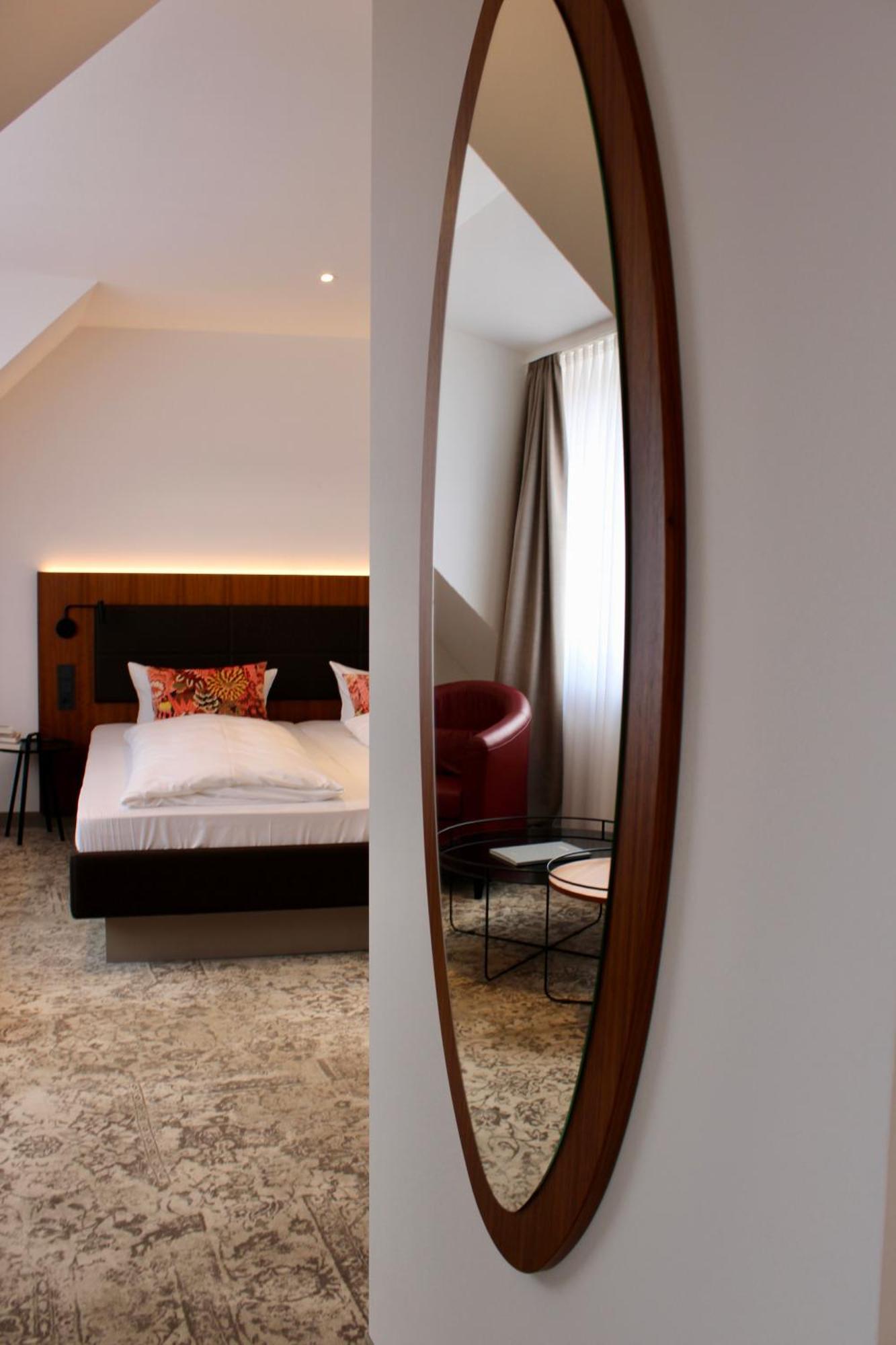 Hotel Alma Am Anger Эрфурт Экстерьер фото